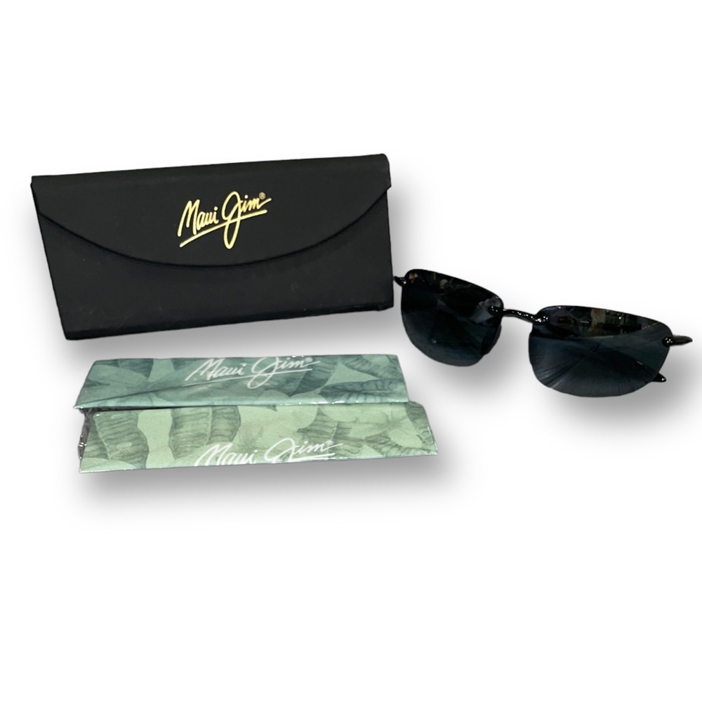 Nwot mens MAUI Jim sun glasses with case and soft cleaning cloth